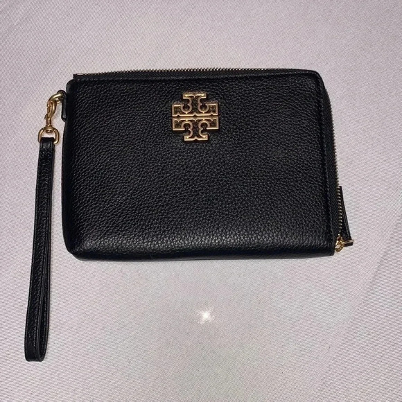 TORY BURCH Britten Large Zip Pouch Wristlet NWT. - Picture 1 of 5